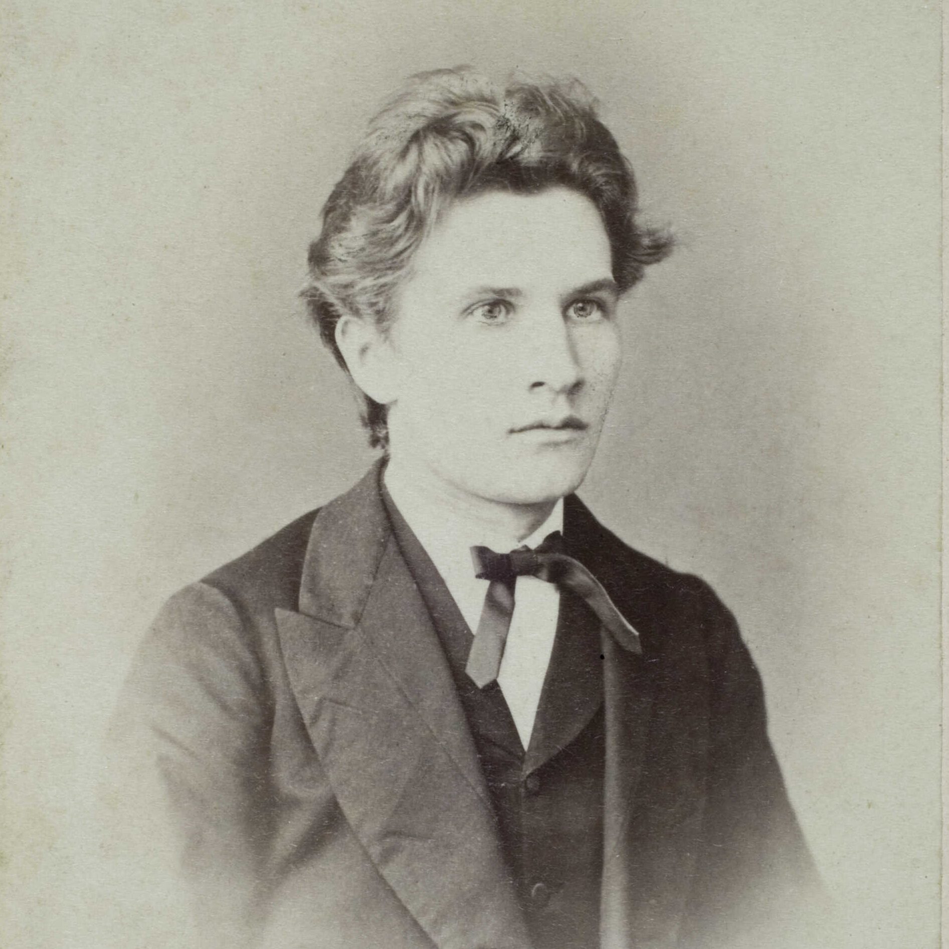 J. H. Erkko nuorena.